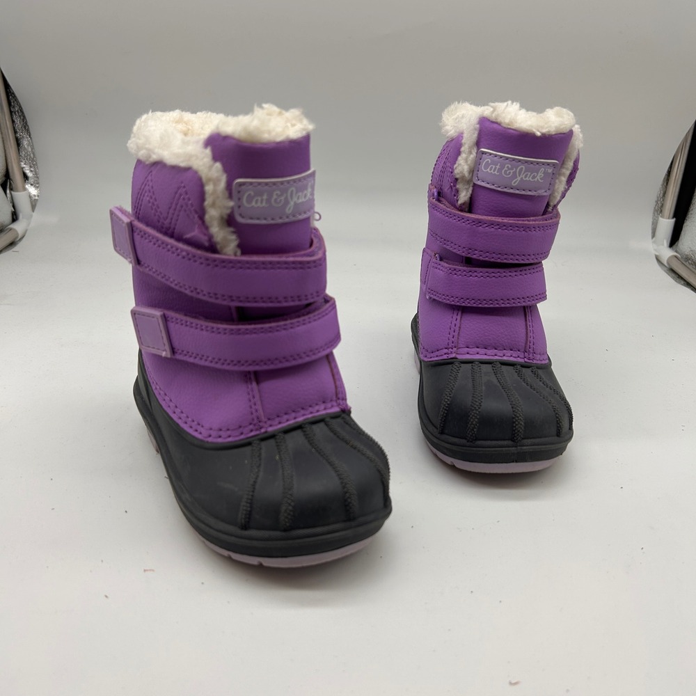 Cat & Jack Kids Purple Winter Boots Faux Fur Lined Hook and Loop Size 7